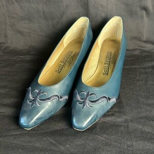 LifeStride Navy Blue Comfort Pumps